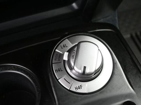 Certified 2024 Toyota 4Runner Limited AWD/4WD image 23
