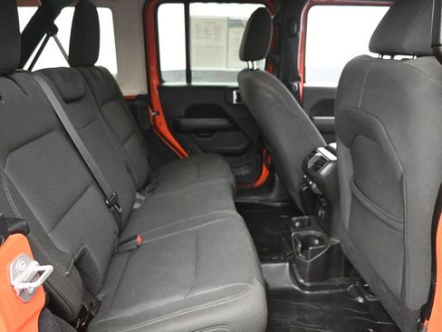 Used 2018 Jeep Wrangler Unlimited Sahara w/ Dual Top Group image 9