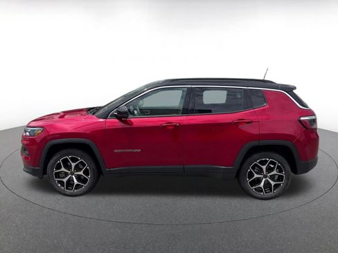 Used 2025 Jeep Compass Limited AWD/4WD image 8