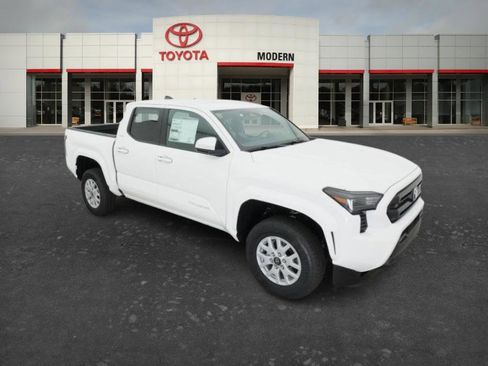 New 2026 Toyota Tacoma SR5 AWD/4WD image 18