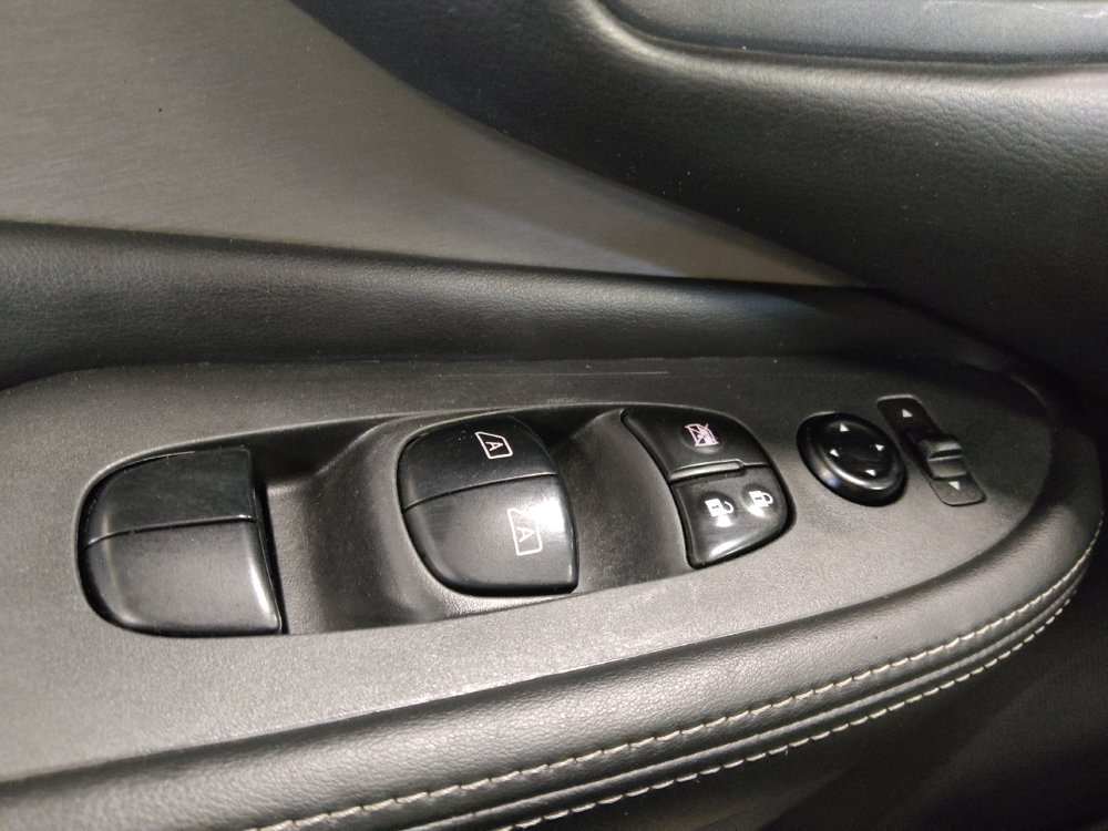 Used 2022 Nissan Murano S FWD image 27