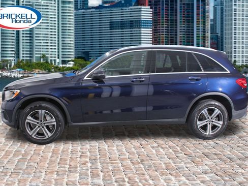 Used 2019 Mercedes-Benz GLC 300 image 2