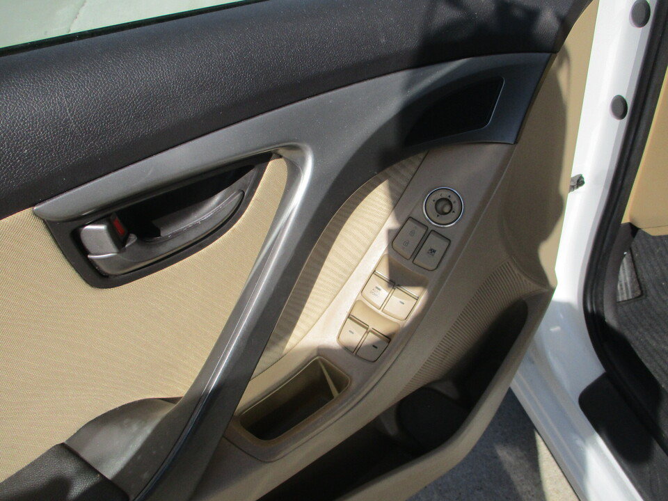Used 2011 Hyundai Elantra GLS w/ Preferred Equipment Pkg 3 FWD image 23