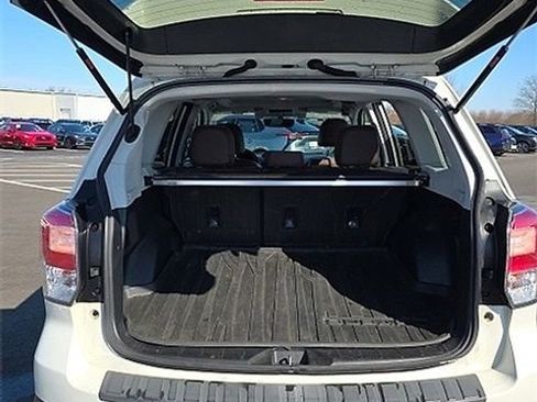Used 2017 Subaru Forester 2.5i Touring image 6
