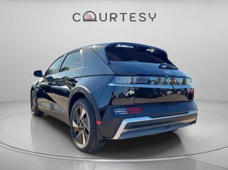 New 2026 Hyundai Ioniq 5 SE video 2