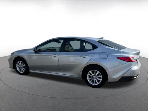 Used 2025 Toyota Camry LE image 14