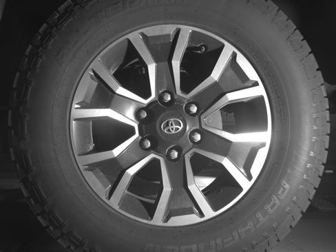 Used 2023 Toyota Tacoma SR AWD/4WD image 13