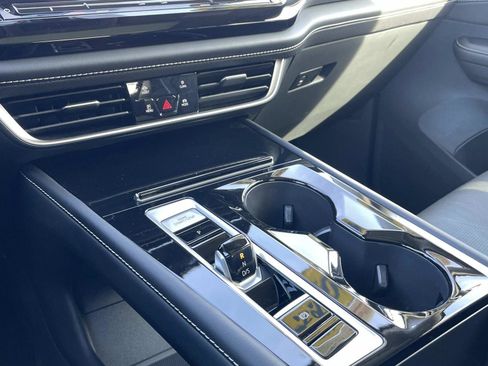 Certified 2024 Volkswagen Atlas SEL Premium R-Line image 30