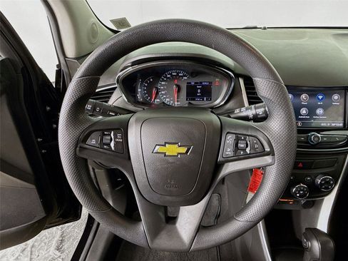 Used 2020 Chevrolet Trax LS w/ Tint and Cruise Package image 13