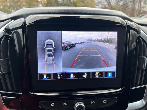 Certified 2023 Chevrolet Traverse LT image 33