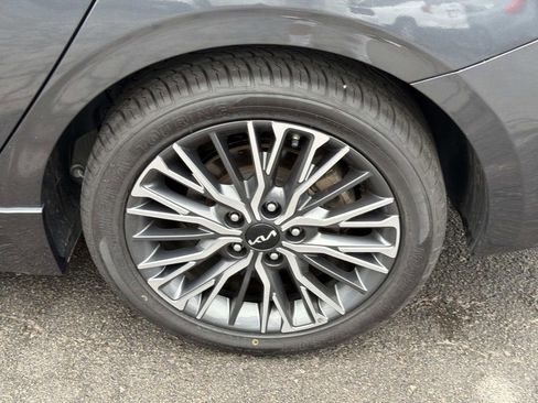 Used 2023 Kia Forte GT-Line w/ GT-Line Technology Package image 11