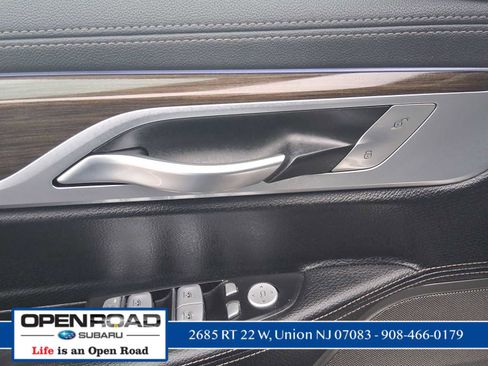 Used 2018 BMW 740i xDrive image 15