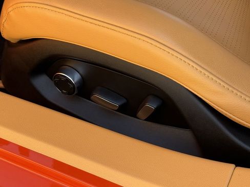 Used 2021 Chevrolet Corvette Stingray Premium Cpe w/ Z51 Performance Package image 25