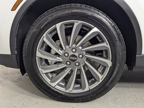 Used 2023 Lincoln Corsair Reserve w/ Equipment Group 201A image 9