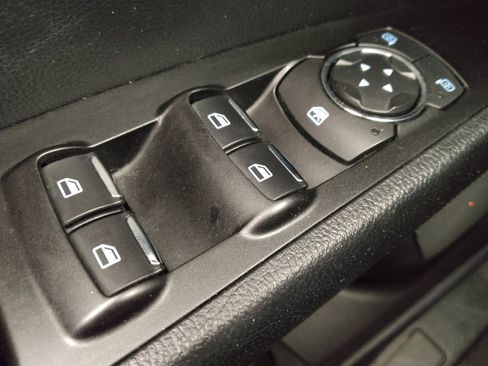 Used 2018 Ford Fusion SE w/ Fusion SE Technology Package image 27