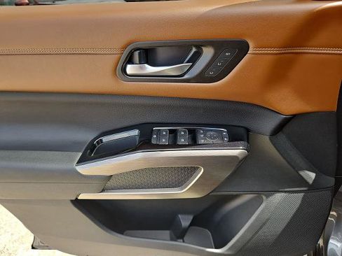 Certified 2023 Nissan Pathfinder Platinum image 24