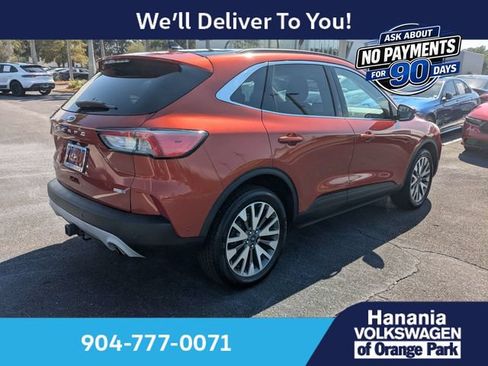 Used 2020 Ford Escape Titanium AWD/4WD image 4
