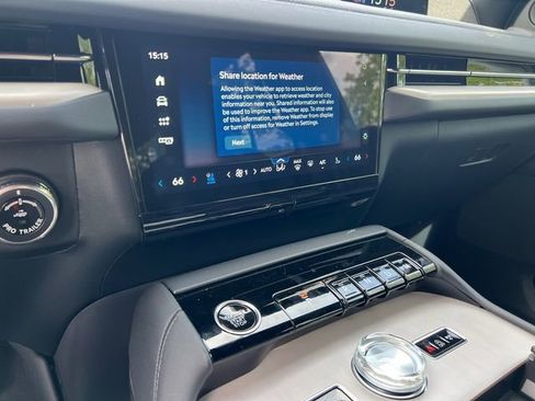 New 2026 Lincoln Navigator L Reserve w/ Jet Appearance Package image 26