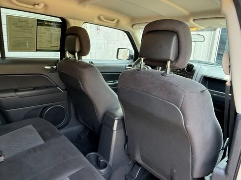Used 2014 Jeep Patriot Sport w/ Power Value Group FWD image 33