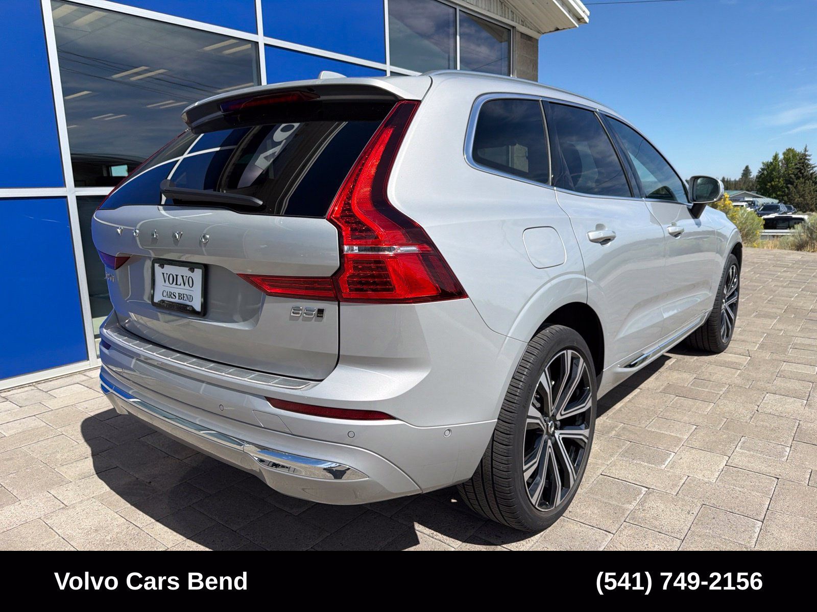 Used 2023 Volvo XC60 B5 Ultimate w/ Climate Package AWD/4WD image 7