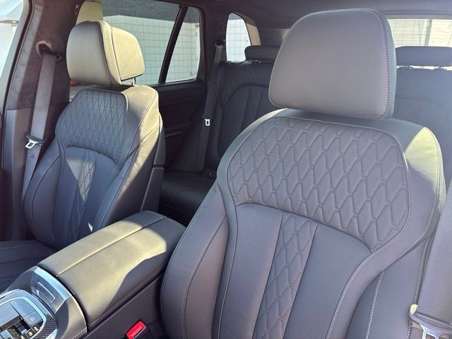 Certified 2026 BMW X5 M60i AWD/4WD image 19