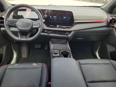 Used 2025 Chevrolet Equinox RS AWD/4WD image 9