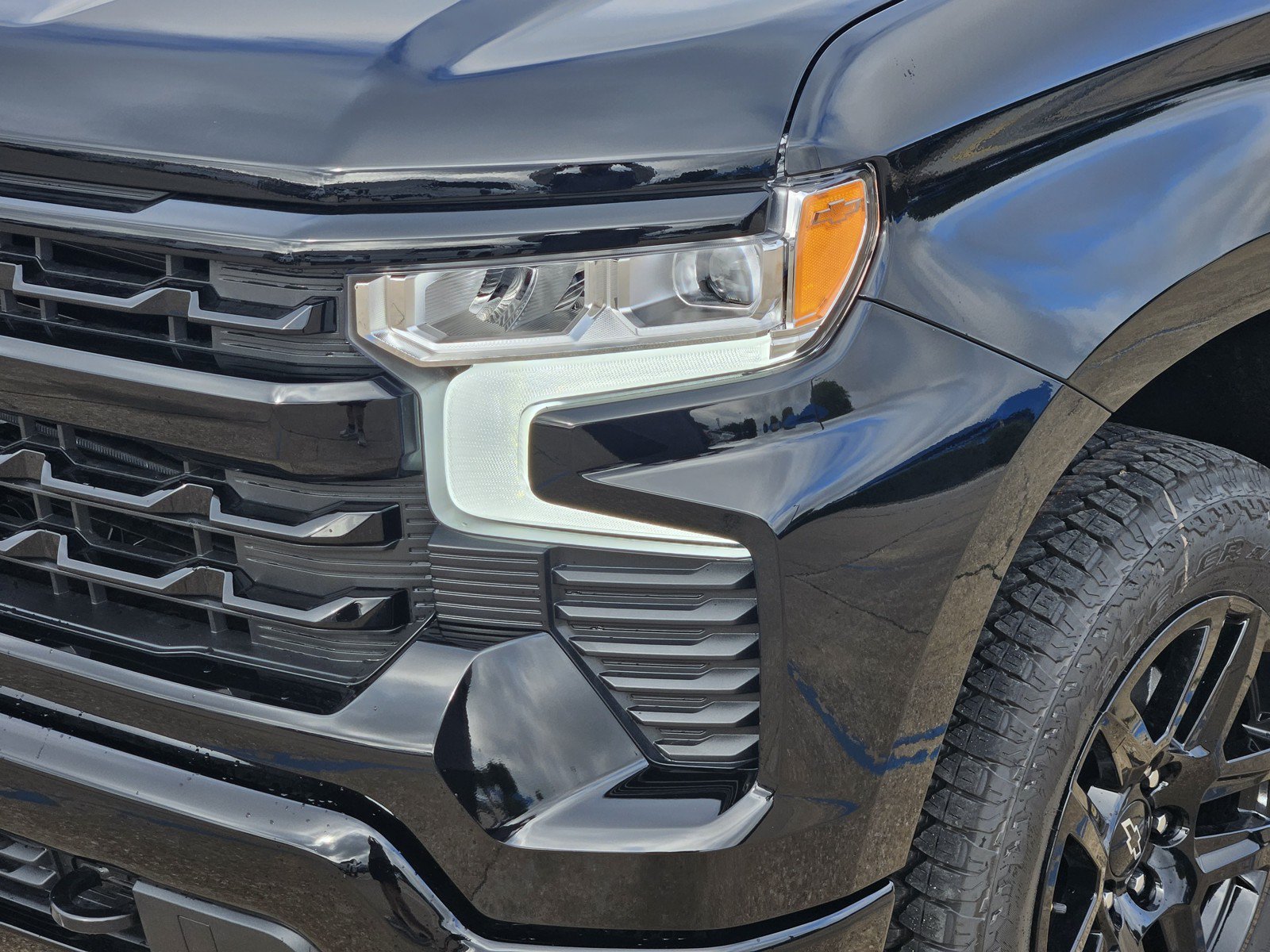 New 2026 Chevrolet Silverado 1500 RST w/ RST Select Package AWD/4WD image 5