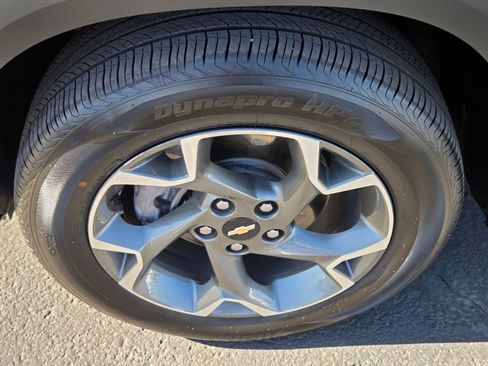 Used 2025 Chevrolet Trax LT image 9