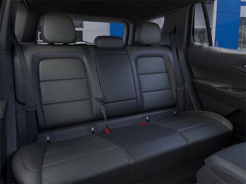 New 2026 Chevrolet Equinox LT w/ Convenience Package II image 17
