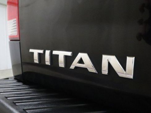 Used 2015 Nissan Titan SV w/ SV Value Truck Package AWD/4WD image 22