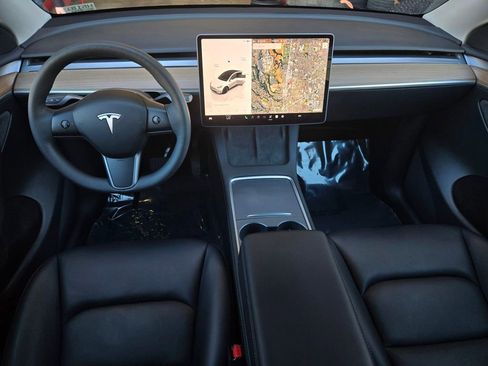 Used 2023 Tesla Model Y Long Range image 14