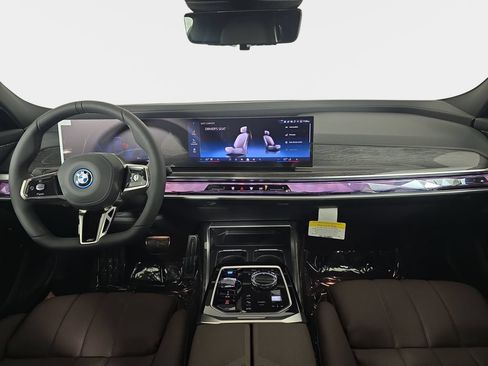 New 2026 BMW i7 xDrive60 w/ Executive Package AWD/4WD image 12