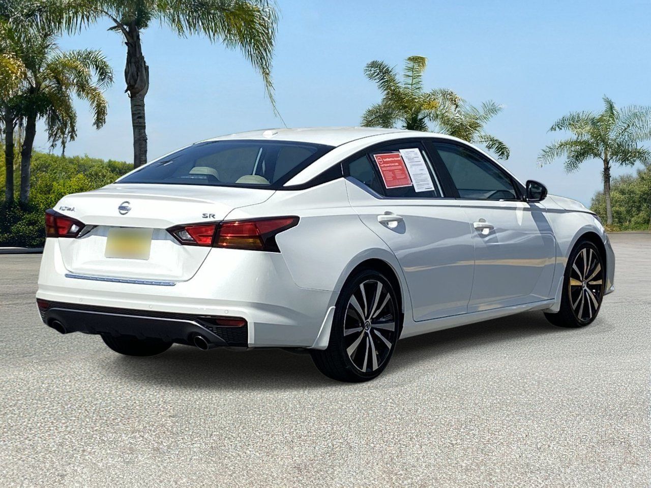 Certified 2021 Nissan Altima 2.5 SR w/ SR Premium Package FWD image 5