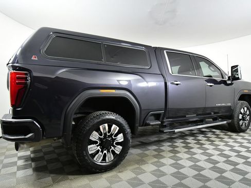 Used 2026 GMC Sierra 2500 Denali w/ Technology Package AWD/4WD image 10