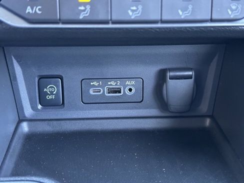 Certified 2024 Nissan Sentra SV image 37