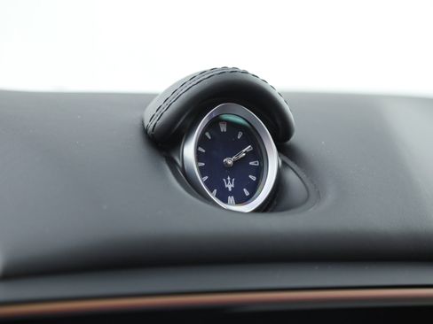 Certified 2023 Maserati Ghibli Modena RWD image 19