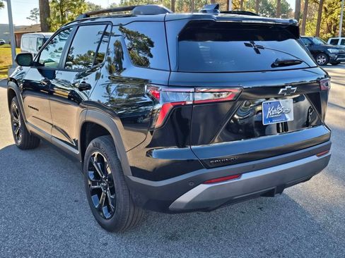 New 2026 Chevrolet Equinox LT w/ Convenience Package II FWD image 3
