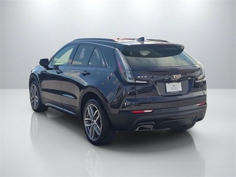 Used 2023 Cadillac XT4 Sport image 7