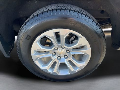 Used 2024 Chevrolet Silverado 1500 LTZ w/ LTZ Convenience Package II AWD/4WD image 36