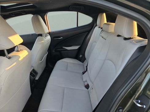 Used 2019 Lexus UX 200 w/ Accessory Package 2 FWD image 19