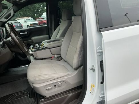 Used 2021 Chevrolet Silverado 1500 RST AWD/4WD image 12