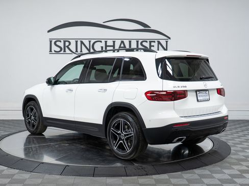 New 2026 Mercedes-Benz GLB 250 4MATIC image 7