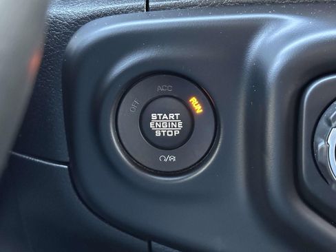 Used 2021 Jeep Wrangler Sport S image 21