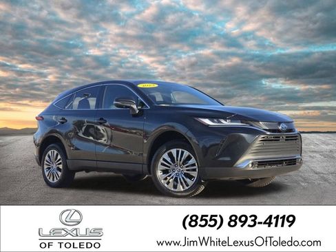 Used 2023 Toyota Venza Limited image 1