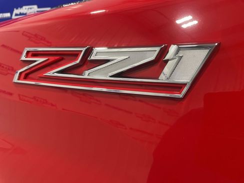 Used 2025 Chevrolet Silverado 2500 Custom w/ Custom Convenience Package image 11