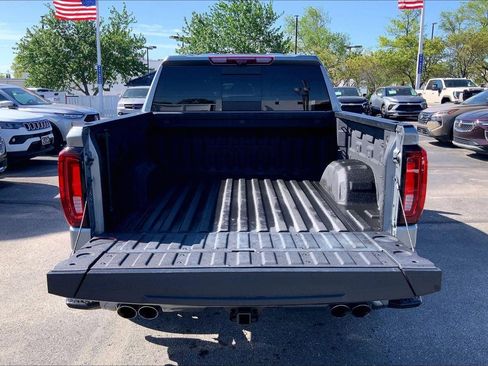Used 2023 GMC Sierra 1500 Denali Ultimate AWD/4WD image 4