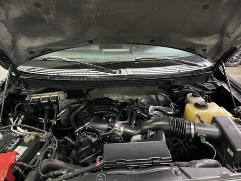 Used 2013 Ford F150 XLT w/ Mid Equipment Group image 10