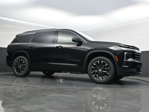 New 2026 Chevrolet Traverse LT w/ Sun and Wheel Package FWD image 47