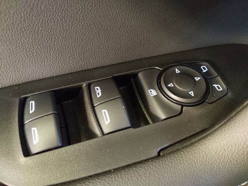 Used 2024 Chevrolet Blazer LT w/ Convenience Package FWD image 27