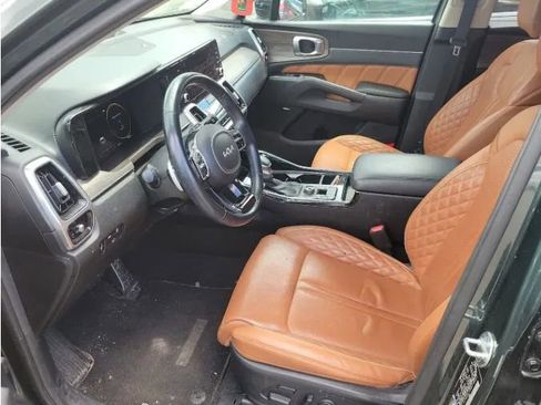 Used 2022 Kia Sorento SX Prestige w/ Rust Color Package AWD/4WD image 2
